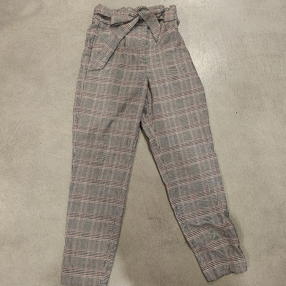 Express Gray Tapered Trousers with Plaid Design